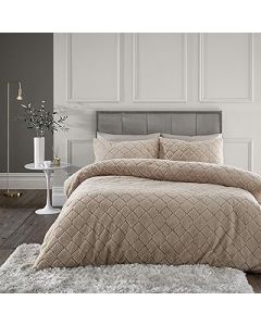 Catherine Lansfield Cosy Diamond Faux Fur King Duvet Cover Set with Pillowcases Natural